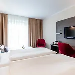 Hotel Plaza Schmoeker-hof 4*