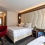 Plaza Schmoeker-hof 4*