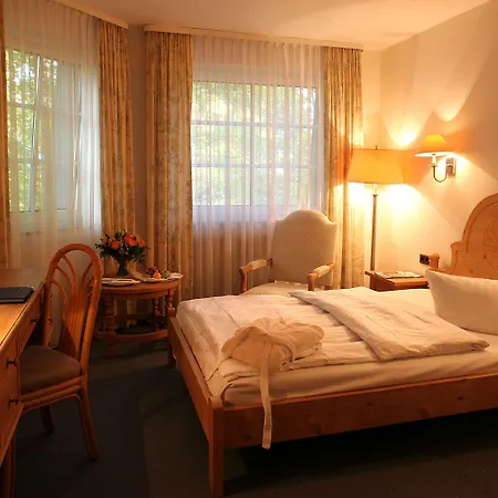 Western Schmoeker-hof 4*