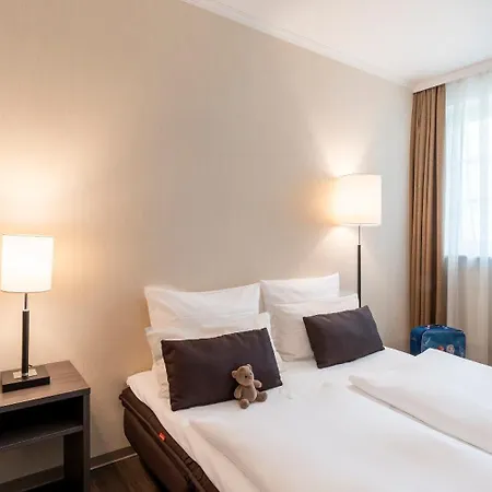 Best Western Hotel Schmoeker-Hof 4*