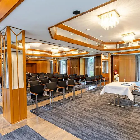 Plaza Schmoeker-hof Hotel 4*