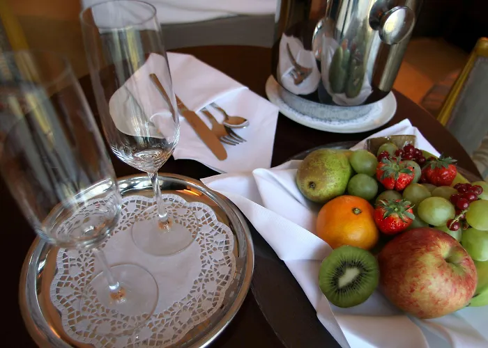 Hotel Plaza Schmoeker-hof