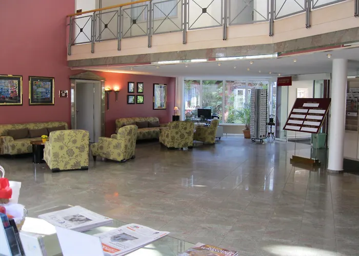 Hotel Plaza Schmoeker-hof 4*