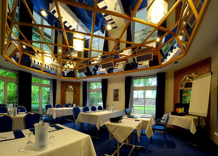 Hotel Plaza Schmoeker-hof 4*