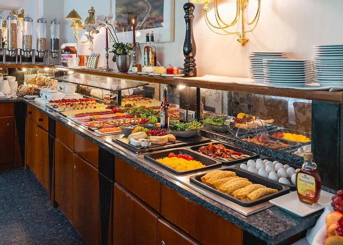 Plaza Schmoeker-hof Hotel 4*