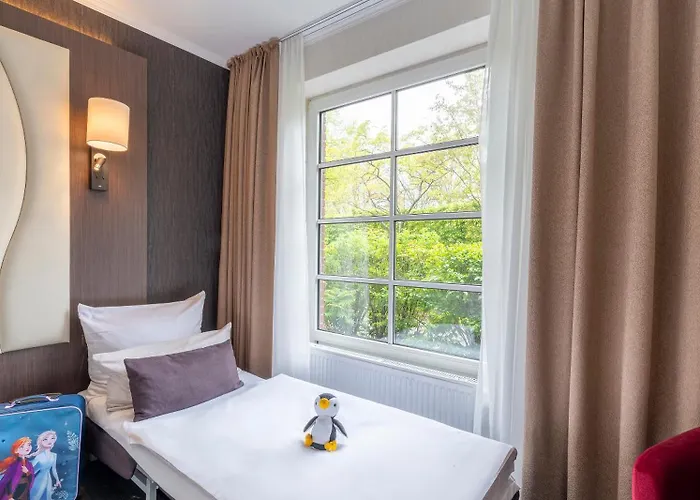 Plaza Schmoeker-hof Hotel 4*