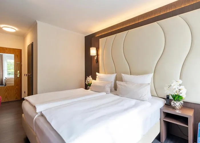 Hotel Plaza Schmoeker-hof